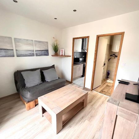 Delille Pere Et Fils Apartman Albertville Kültér fotó
